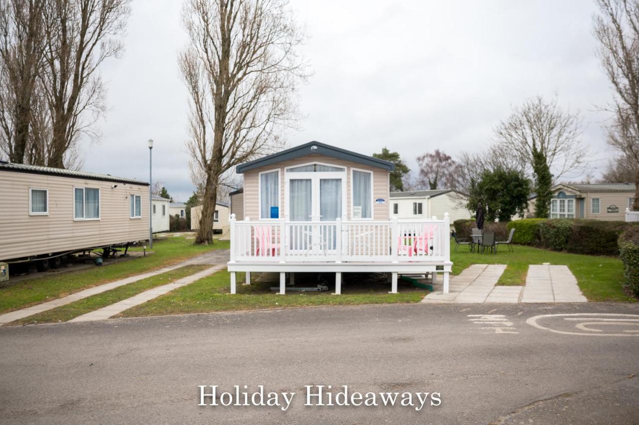 Holiday Hideaways Lytchett Minster Eksteriør bilde