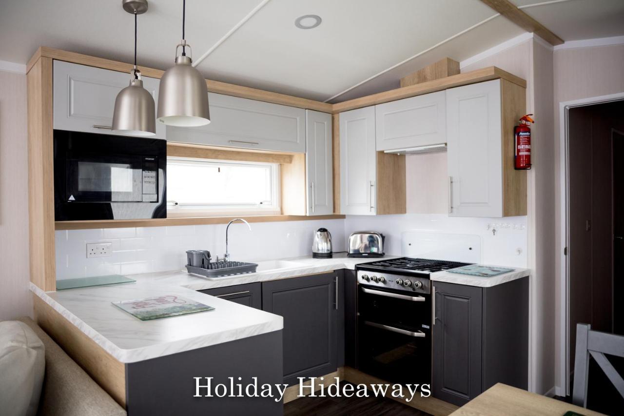 Holiday Hideaways Lytchett Minster Eksteriør bilde