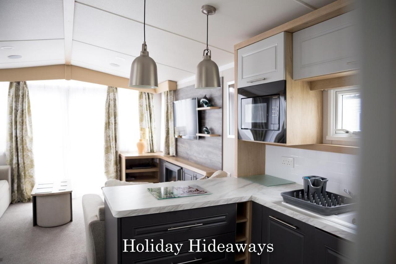 Holiday Hideaways Lytchett Minster Eksteriør bilde