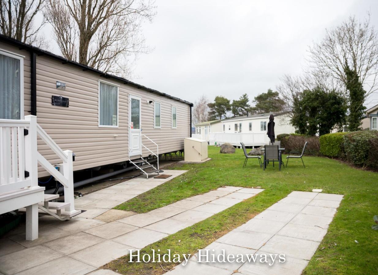 Holiday Hideaways Lytchett Minster Eksteriør bilde