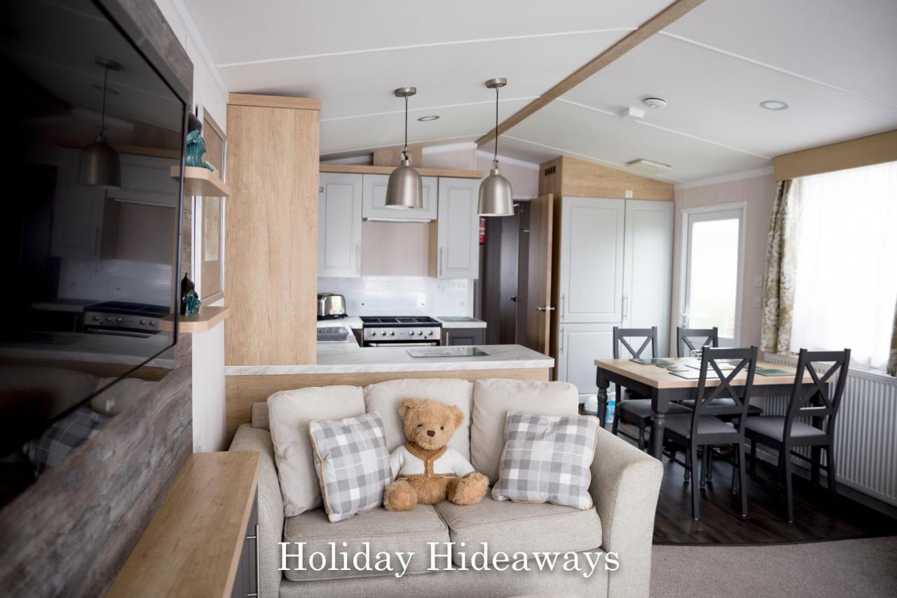 Holiday Hideaways Lytchett Minster Eksteriør bilde