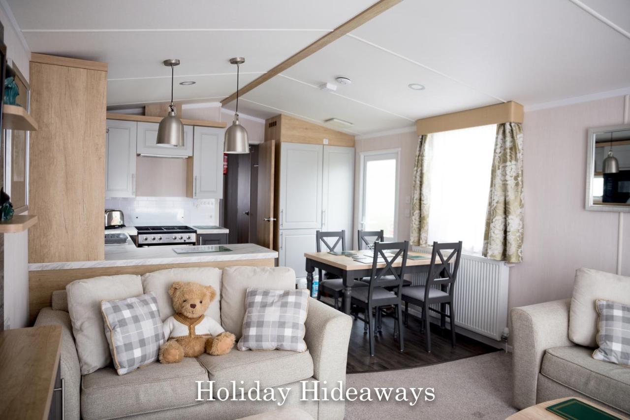 Holiday Hideaways Lytchett Minster Eksteriør bilde