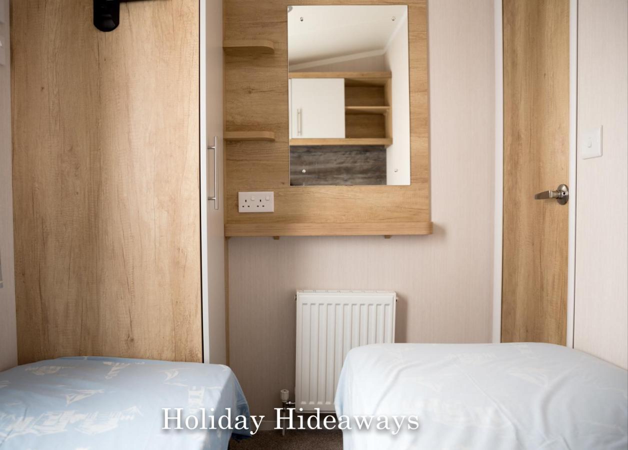 Holiday Hideaways Lytchett Minster Eksteriør bilde